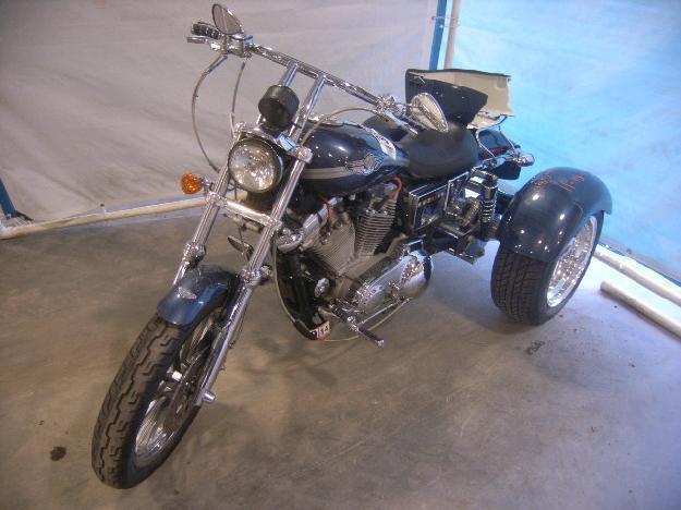 Salvage HARLEY-DAVIDSON MOTORCYCLE .9L  2 2003   - Ref#30859563