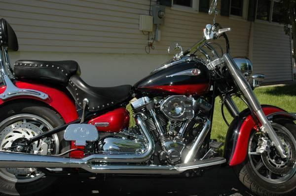 2004 Yamaha Road Star- Mint Condition- Lots of Extras
