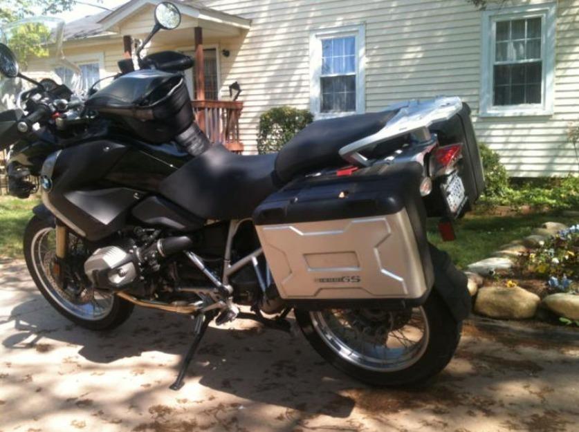 2011 BMW R1200GS with Side Cases