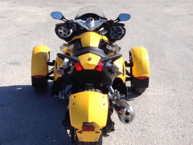 2010 can-am spyder rs se5 yellow jl audio