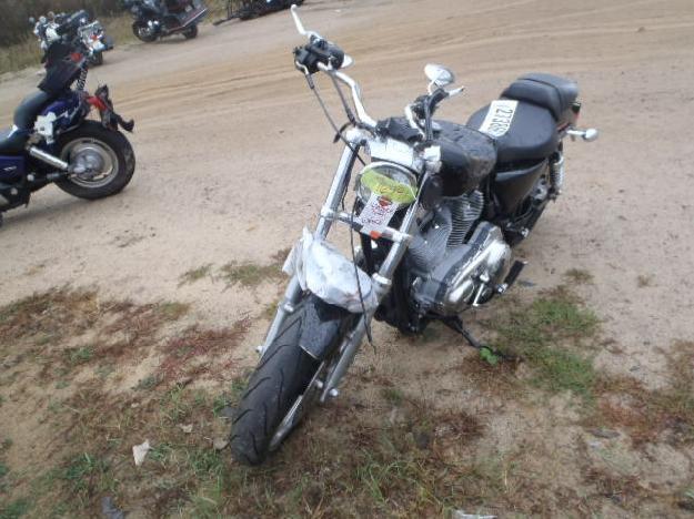 Salvage HARLEY-DAVIDSON MOTORCYCLE .9L  2 2011   - Ref#27386623