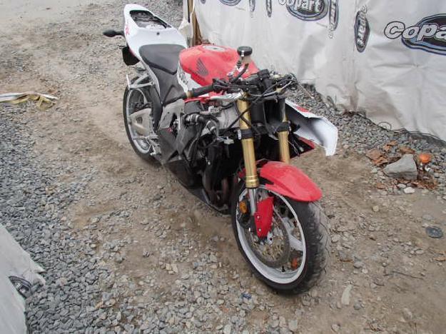 Salvage HONDA MOTORCYCLE .6L  4 2012   - Ref#30678383