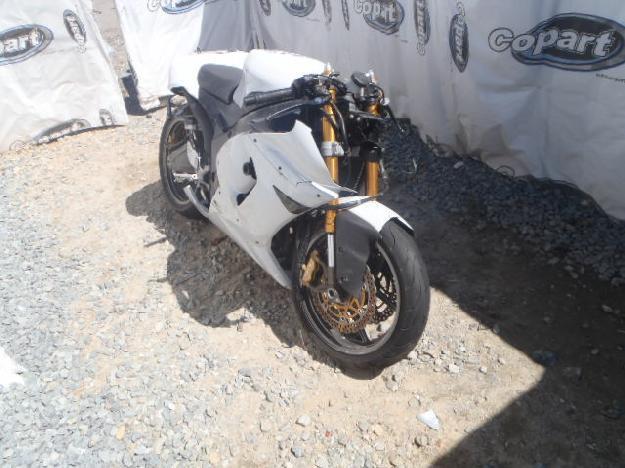 Salvage KAWASAKI MOTORCYCLE .6L  4 2006   - Ref#27242543