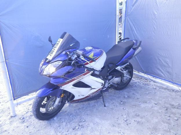 Salvage HONDA MOTORCYCLE .8L  4 2007   - Ref#28074383