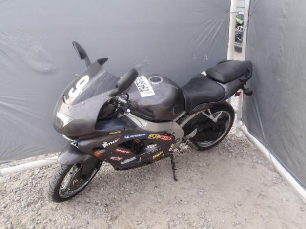 Salvage KAWASAKI MOTORCYCLE .9L  4 1998   - Ref#29436103