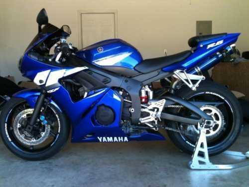 2004 Yamaha R6 Sportbike in Fayetteville, AR