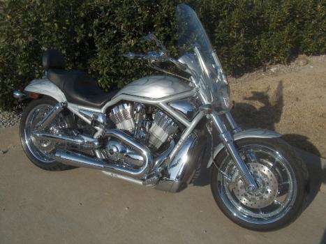 Show Bike 2003 Harley Davidson V rod - $11500 (Flower Mound)