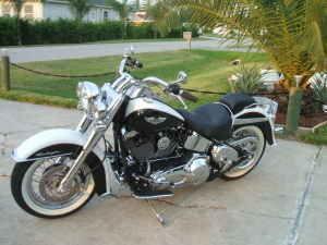 2005 Harley Davidson Heritage Softail Classic Deluxe - $16900