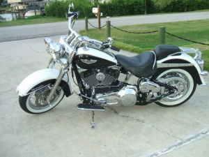 2005 Harley Davidson Heritage Softail Classic Deluxe - $16900