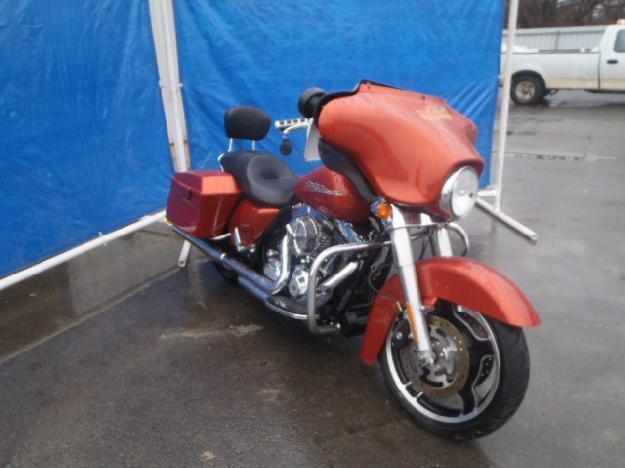 Salvage HARLEY-DAVIDSON MOTORCYCLE 1.7L  2 2011   - Ref#33934863