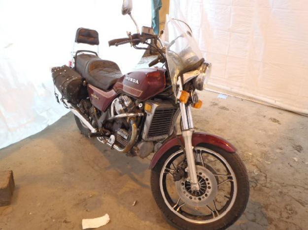 Salvage HONDA GL650 .7L  2 1983   - Ref#29276532