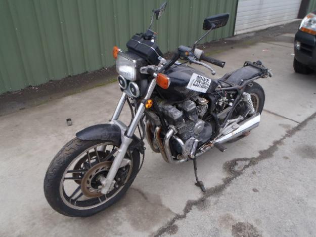 Salvage HONDA MOTORCYCLE .7L  4 1983   - Ref#29919693