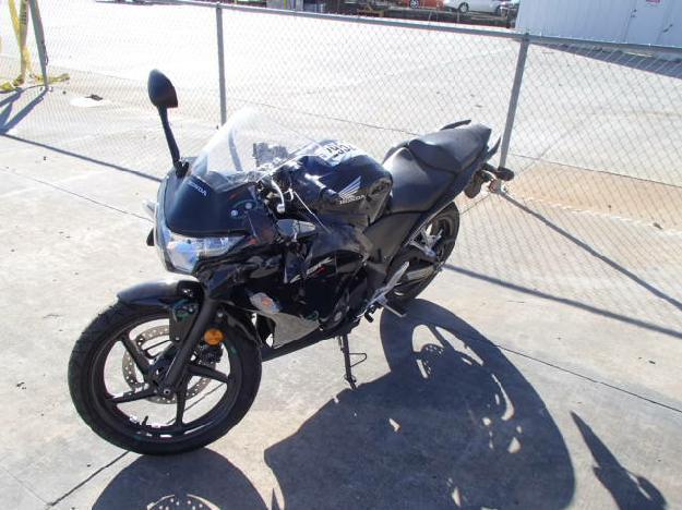 Salvage HONDA MOTORCYCLE .2L  1 2013   - Ref#29523773