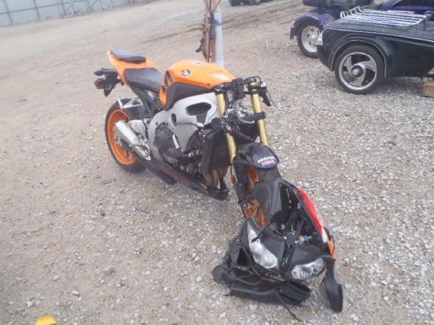 Salvage HONDA MOTORCYCLE 1.0L  4 2013   - Ref#29622593