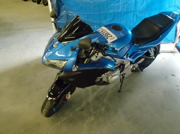 Salvage HONDA MOTORCYCLE .6L  4 1995   - Ref#29815733
