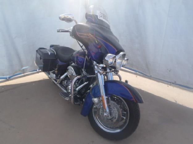 Salvage HARLEY-DAVIDSON MOTORCYCLE 1.7L  2 2004   - Ref#31999243