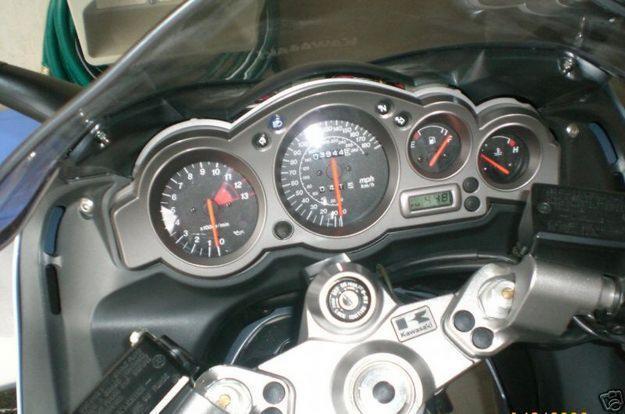 2004  Kawasaki  ZZR1200