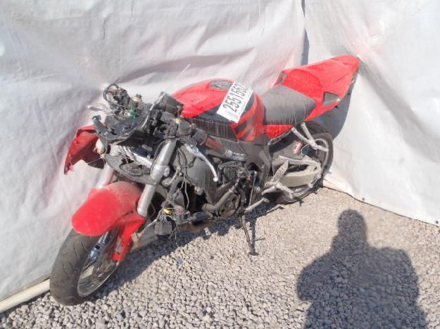 Salvage HONDA MOTORCYCLE 1.0L  4 2006   - Ref#25515523