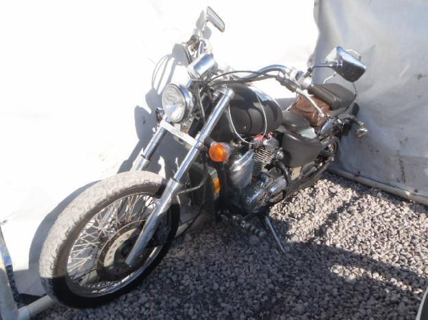 Salvage HONDA MOTORCYCLE .6L  2 2003   - Ref#28241213