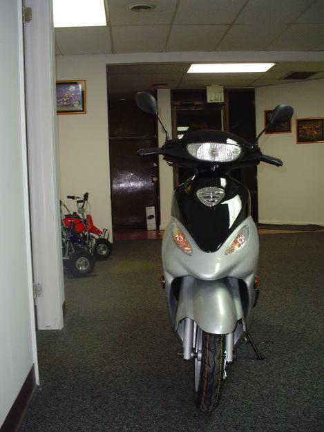 50cc Scooter New - $675