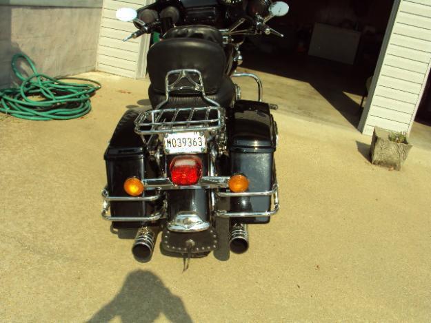 2000 HARLEY ROAD KING  BLACK WITH FAIRING