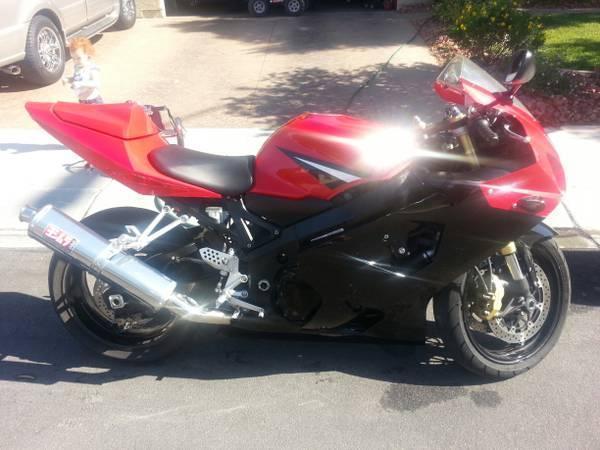 2005 Suzuki GSX-R with full yoshimira exhaust and extras!!!