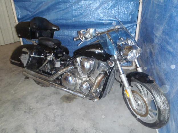 Salvage HONDA MOTORCYCLE 1.3L  2 2004   - Ref#25244663