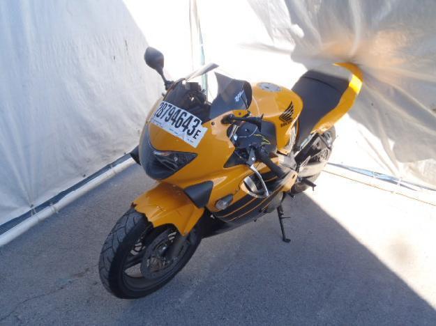 Salvage HONDA MOTORCYCLE .6L  4 2000   - Ref#28794643
