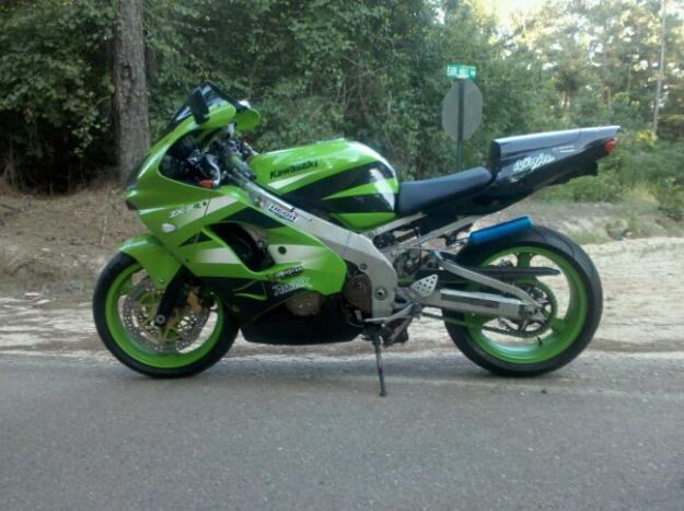 Trade 2003 ZX-9R for party barge or ?