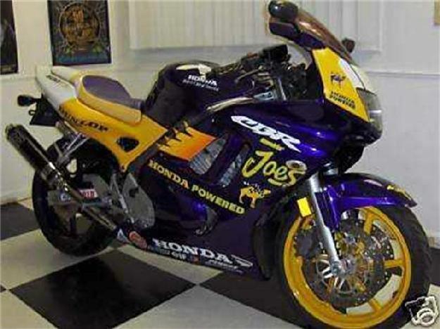 1998 Honda CBR