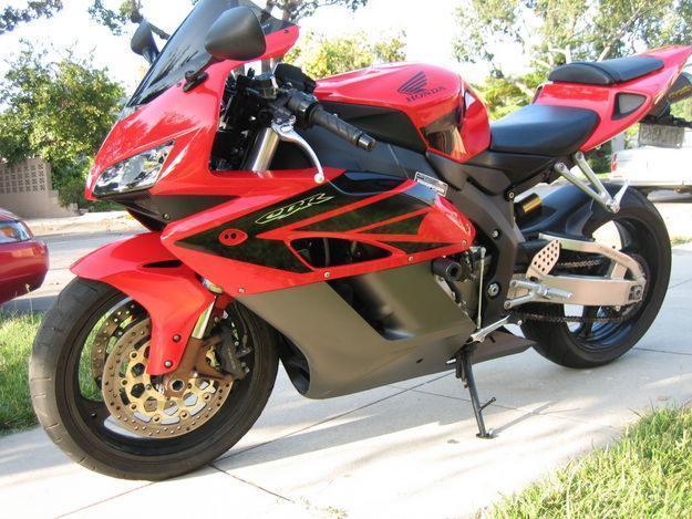 2004 Honda CBR1000RR - Clean Title - Extremely Clean bike - $6800 OBO