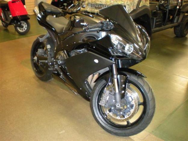 Yamaha YZF-R1 - Excellent Condition