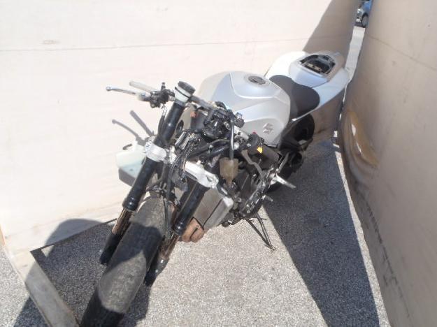 Salvage SUZUKI MOTORCYCLE .6L  4 2006   - Ref#22063703