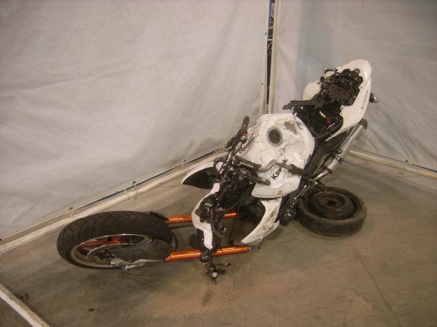 Salvage KAWASAKI MOTORCYCLE 1.0L  4 2008   - Ref#34670923