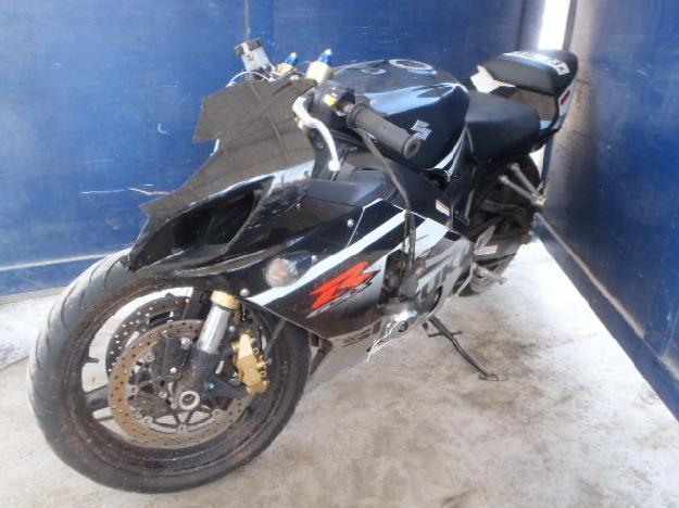 Salvage SUZUKI GSXR600   2005   - Ref#29338023