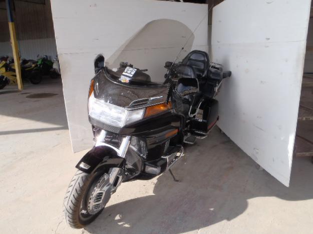 Salvage HONDA MOTORCYCLE 1.5L  6 1994   - Ref#31696083