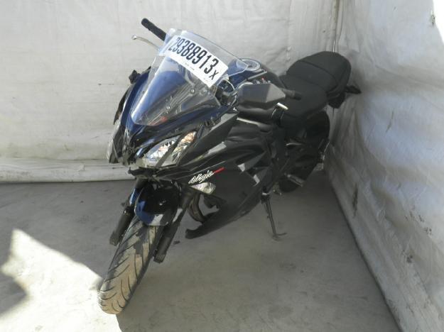 Salvage KAWASAKI MOTORCYCLE .6L  2 2012   - Ref#29388913