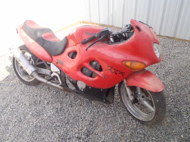 Salvage SUZUKI MOTORCYCLE .6L  4 1998   - Ref#23500983