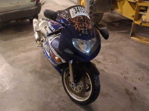 Salvage SUZUKI MOTORCYCLE .6L  4 2002   - Ref#34152303