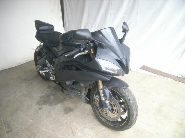 Salvage YAMAHA MOTORCYCLE   2006   - Ref#29380613