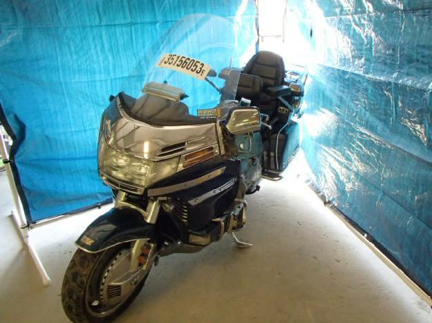 Salvage HONDA MOTORCYCLE 1.5L  6 1994   - Ref#35156053