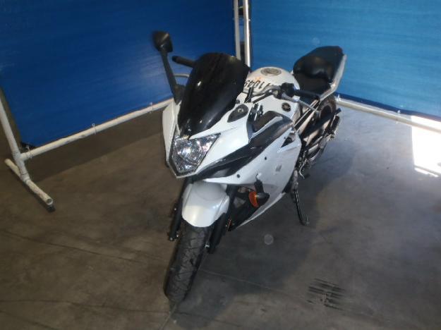 Salvage YAMAHA MOTORCYCLE .6L  4 2012   - Ref#27104923
