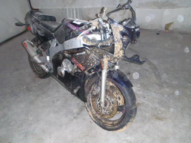 Salvage YAMAHA MOTORCYCLE .6L  4 1993   - Ref#35250893