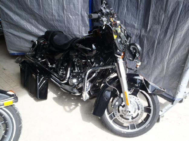 Salvage HARLEY-DAVIDSON MOTORCYCLE 1.7L  2 2013   - Ref#25443843