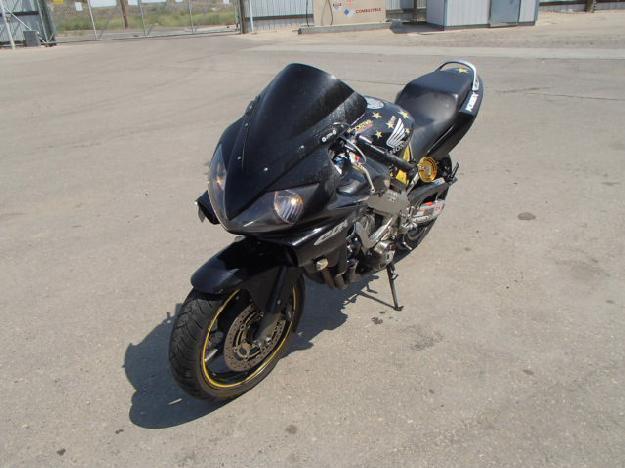 Salvage HONDA MOTORCYCLE .6L  4 2004   - Ref#24967853