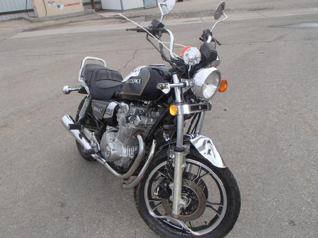 Salvage SUZUKI MOTORCYCLE .8L  4 1982   - Ref#27306403