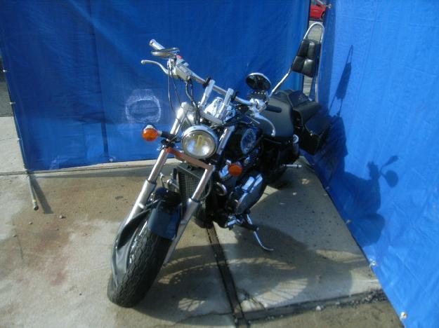 Salvage HONDA MOTORCYCLE .7L  2 2003   - Ref#29340023