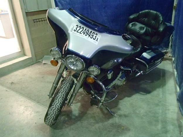 Salvage HARLEY-DAVIDSON MOTORCYCLE 1.5L  2 2000   - Ref#32249493