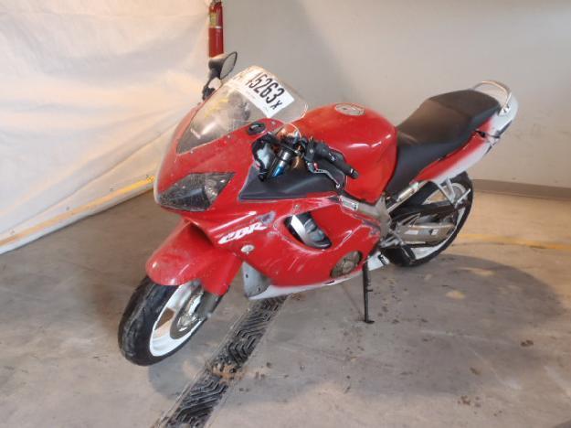 Salvage HONDA MOTORCYCLE .6L  4 2004   - Ref#34845263