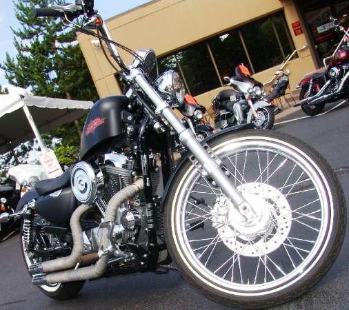2012 Harley-Davidson XL1200V Sportster Seventy-Two